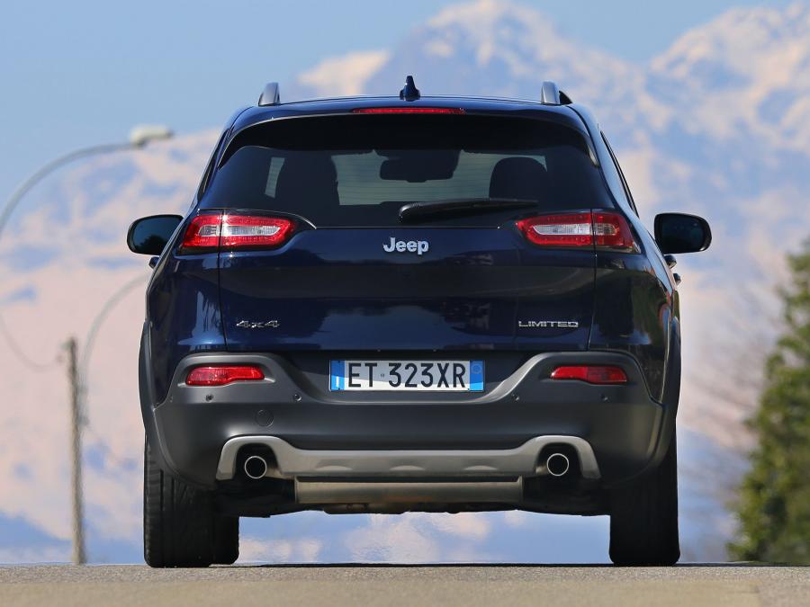  Jeep Cherokee Limited 2014 года  (EU) (фото 18 из 25)